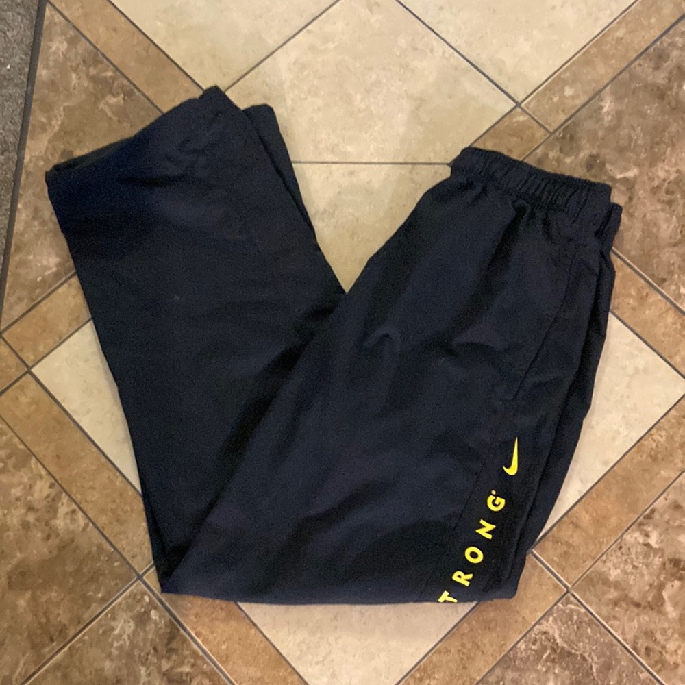 Nike Live Strong rain pants